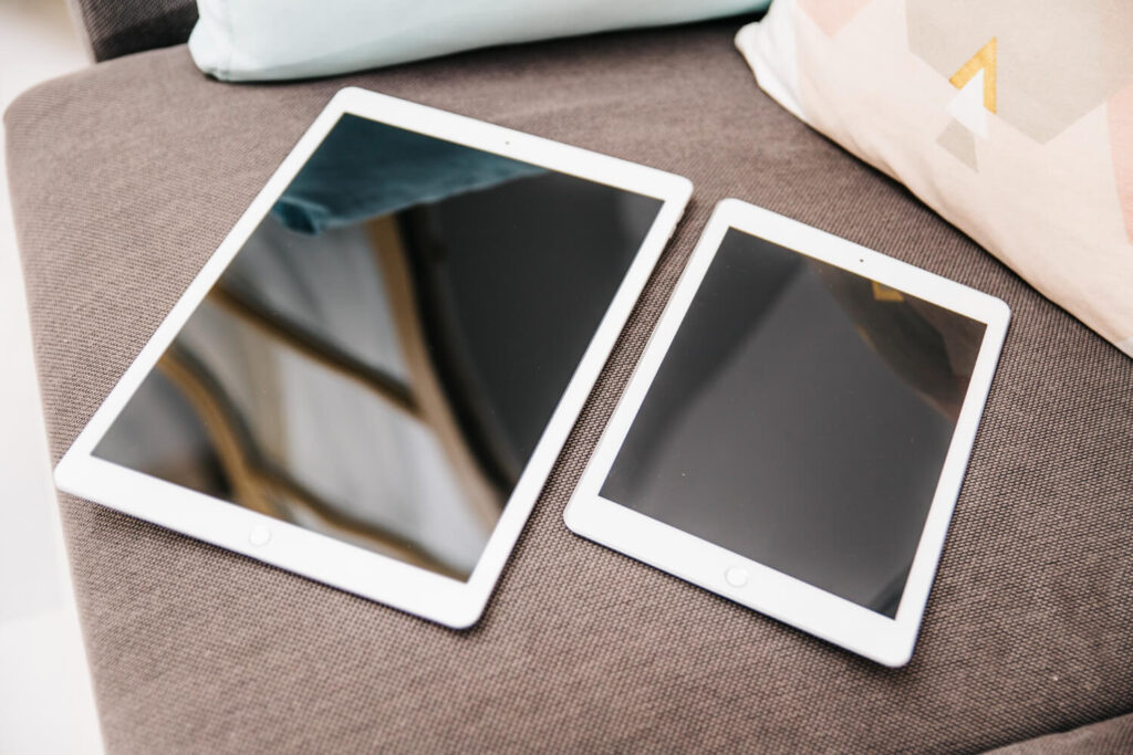 What's the difference between the iPad and the iPad Air?
